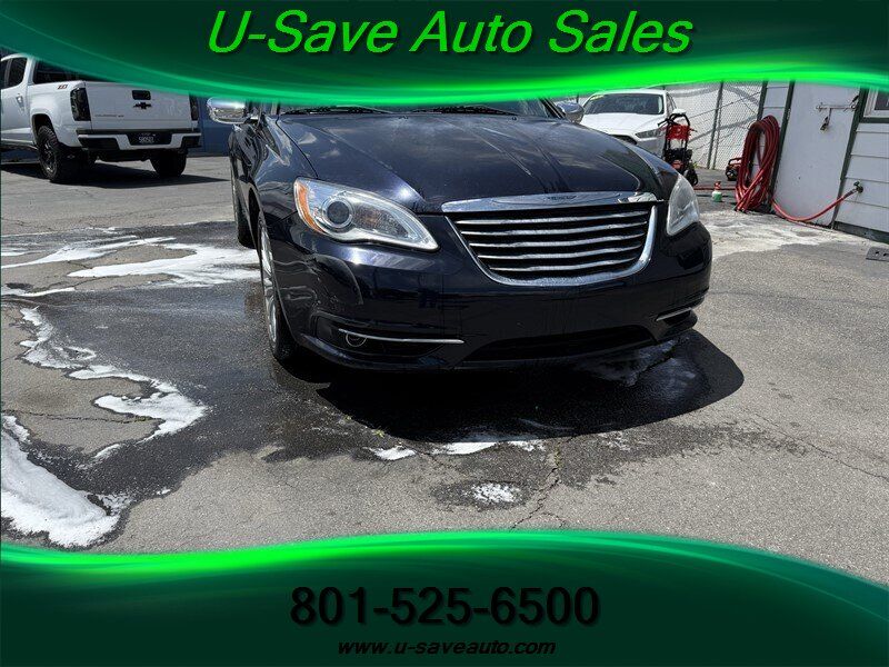 2012 Chrysler 200 Limited