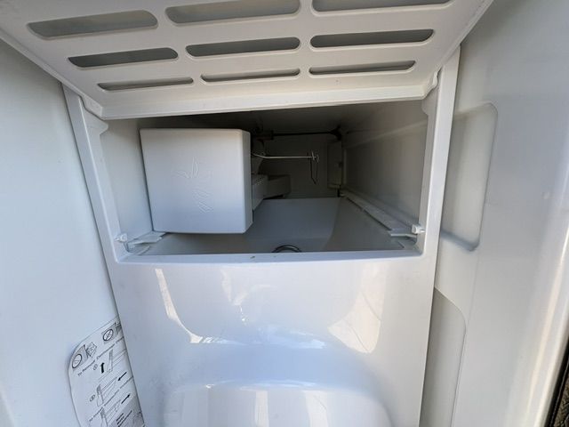Main image 7