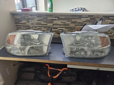 headlights for ram 4th gen 1500 ,2500 or 3500