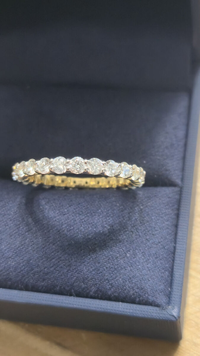 14kt Gold 2.00 ct VS Diamond Eternity Band