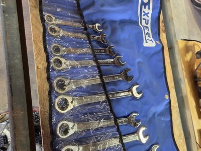 Wrench set missing 2 of them 40