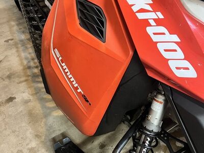 2016 Skidoo 800 Summit