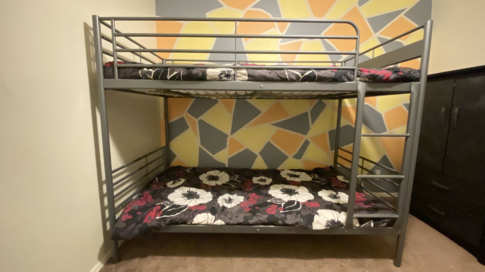 Twin metal bunk bed