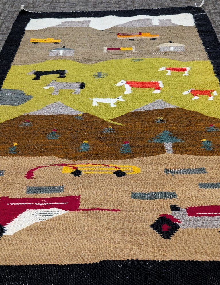 Main image 4