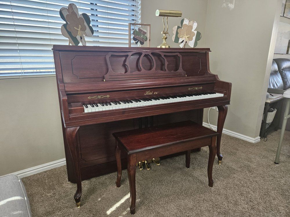 Haileer Upright Piano