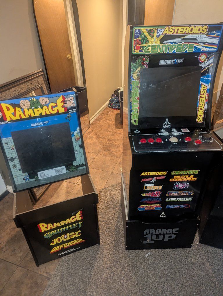 2 arcade 1up arcades and riser
I got 2 mini arcad