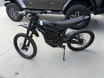 Talaria Sting R MX4 Electric Dirt Bike - Black