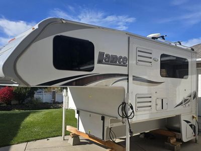 2019 Lance 975 Camper With Slide