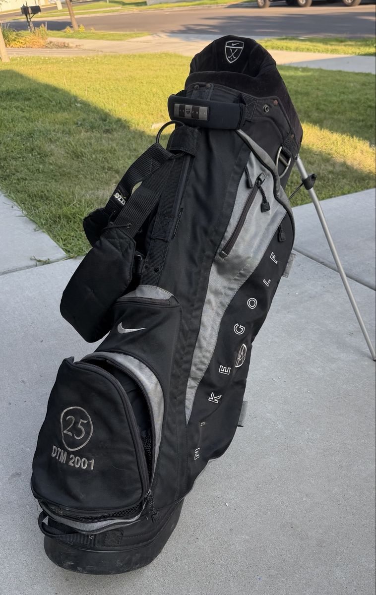 Nike Golf Stand Bag Black & Silver Carry Bag with Dual Strap with Set of Precise Gold Clubs