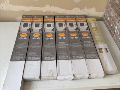 Blinds - Cordless (all in photo)