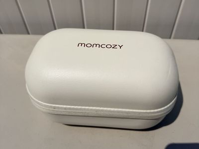 Momcozy M5 Hands-Free Wearable Breast Pump Set with Carrying Case