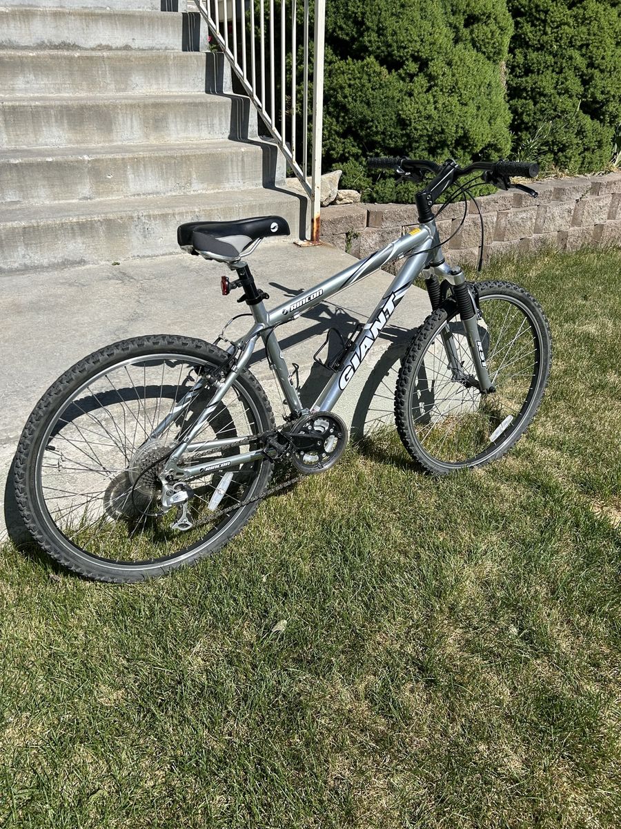 Giant Rincon Bike