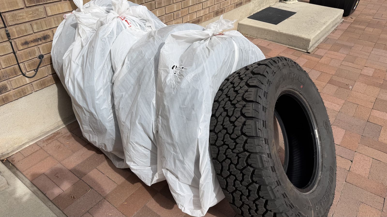 Truck Tires 265/70/17; Continental - General A/T