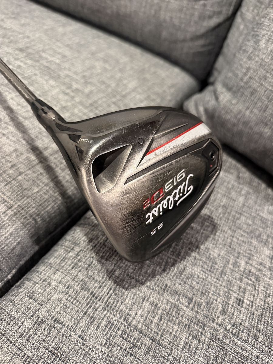 Titleist 913 D2 9.5* Driver Aldila Phenom Stiff Shaft