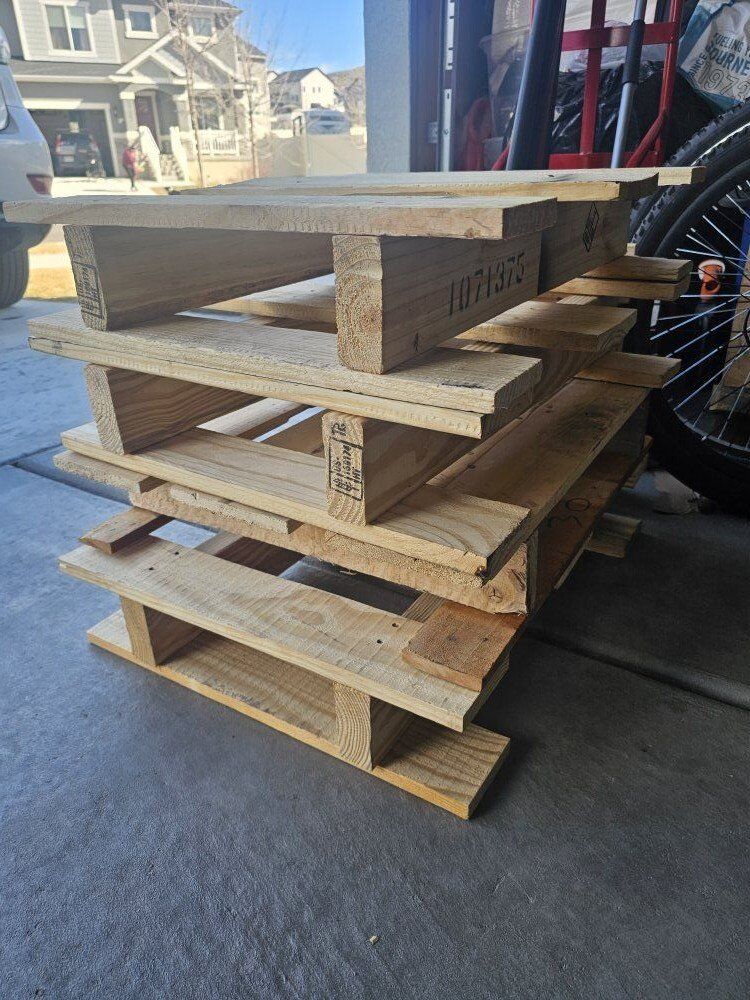 Small Pallets