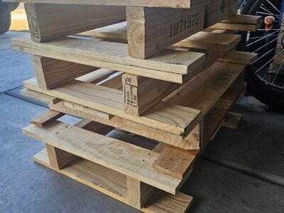 Small Pallets