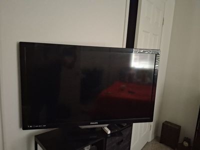 Philips 40-inch LED TV not a Smart TV