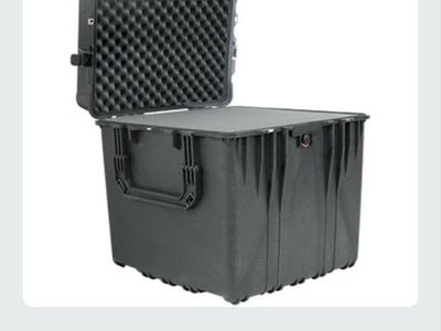 Pelican 0370 cube case. Waterproof packaging valueables