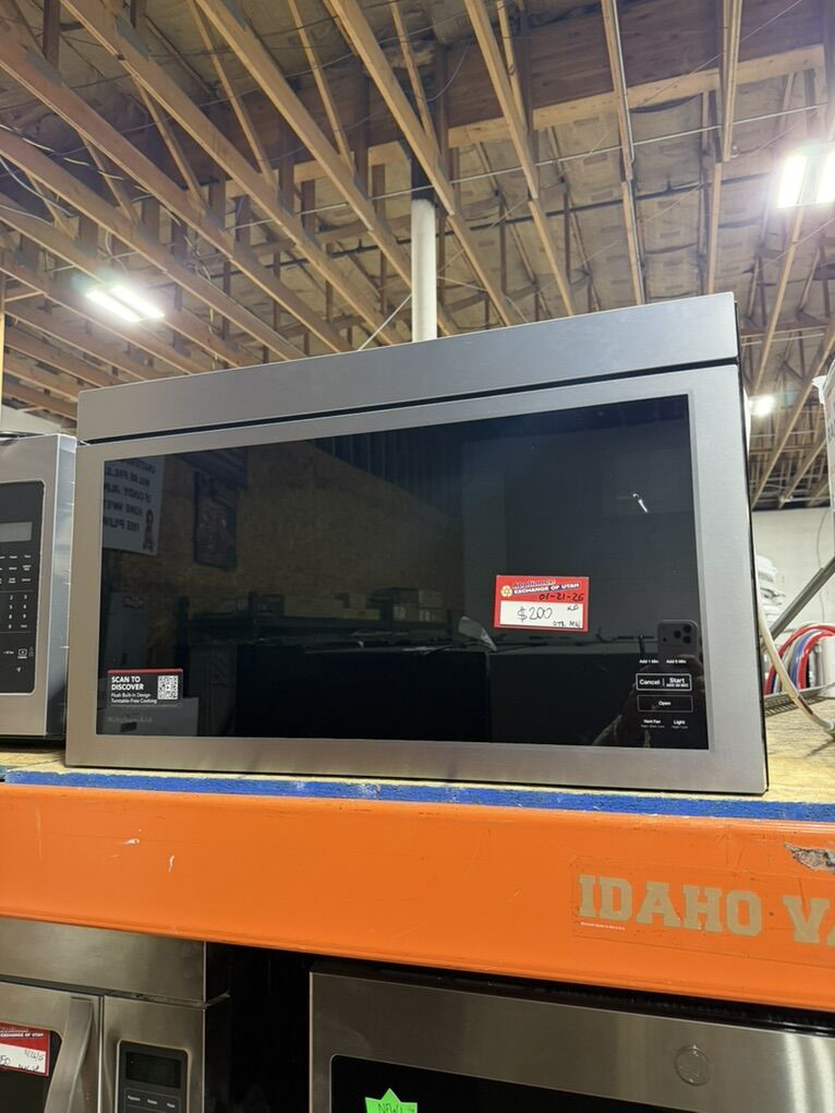 SPARKLING LIKE NEW KITCHENAID OVER RANGE MICROWAVE