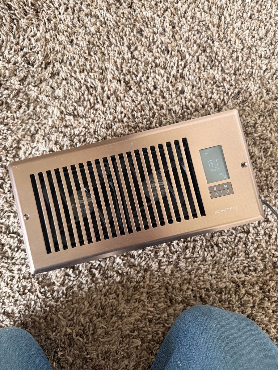 Ac booster “ac infinity” digital floor fan