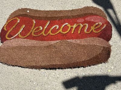 Doormat hotdog