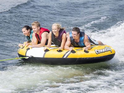 Connelly Coupe de Thrill 4 Person Towable Tube