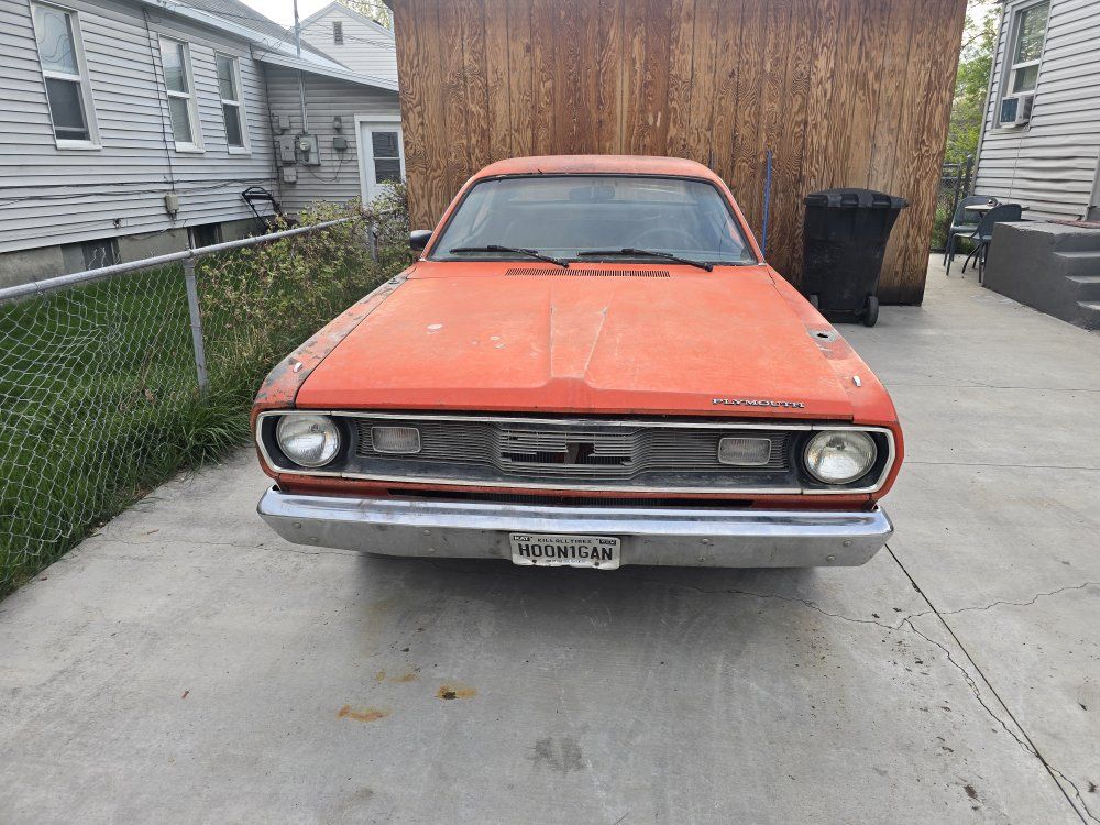 1972 PLYMOUTH DUSTER