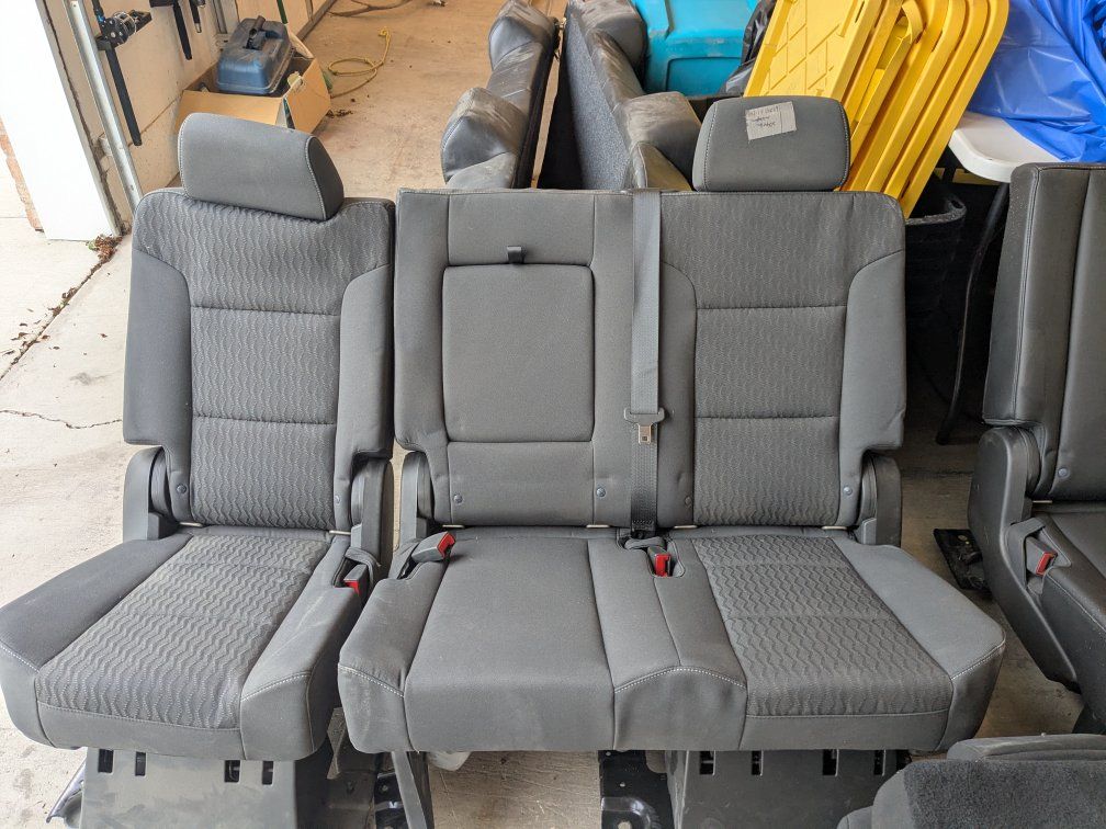 07-14 Chevy Tahoe seats