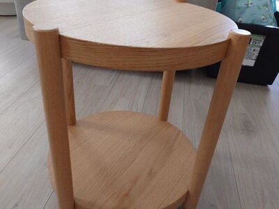 IKEA Side table, oak veneer, 19 5/8 "
