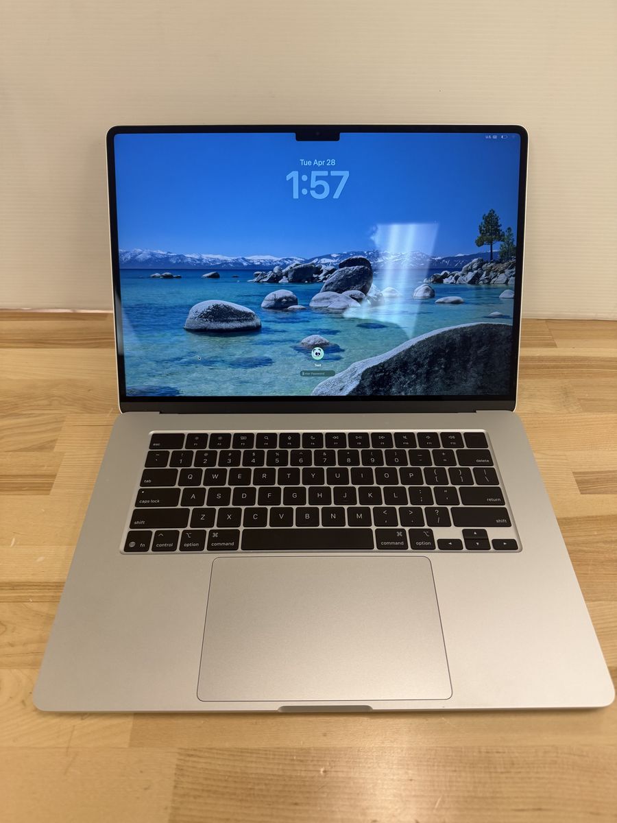 Macbook Air M4 15-inch | 16GB Memory | 256GB Storage
