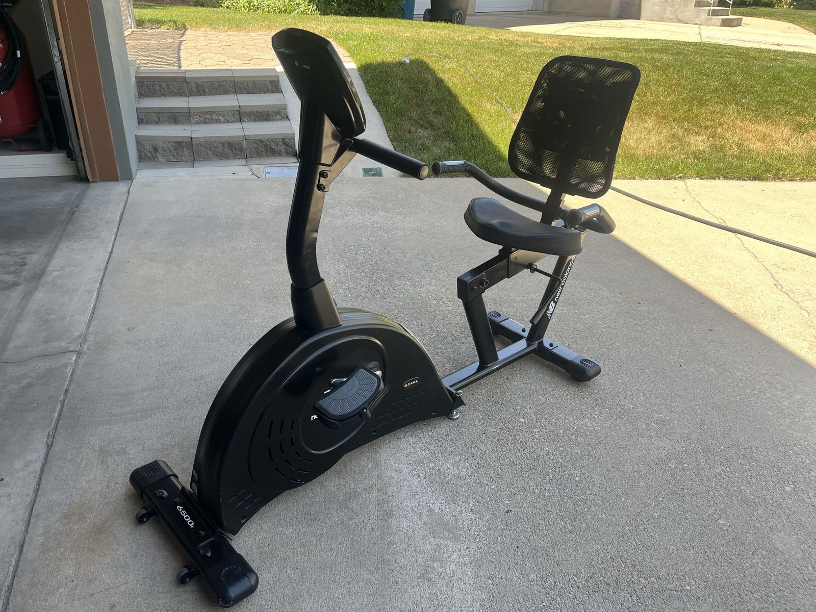 New Balance 6500r Recumbent Bike