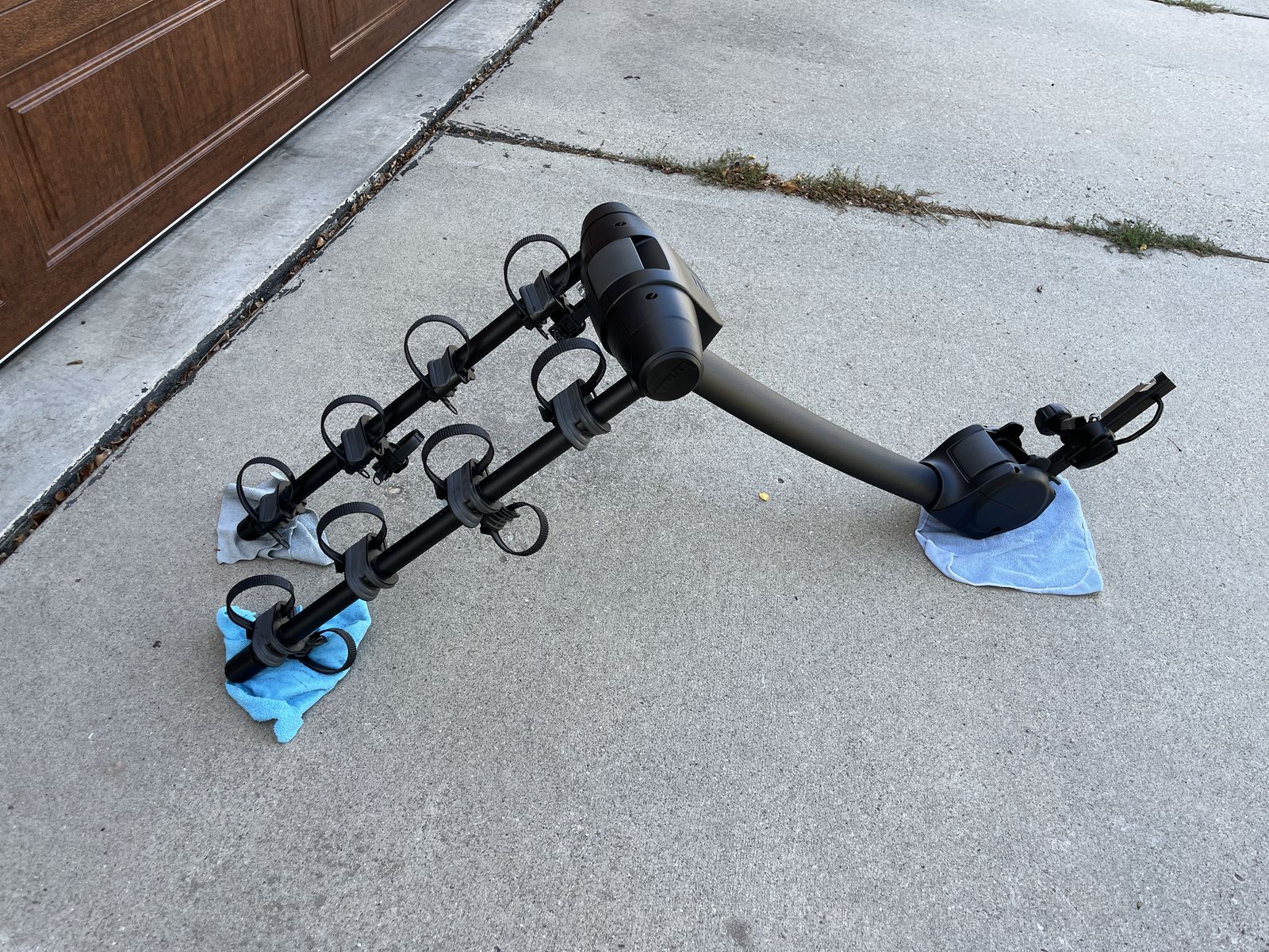 Thule Apex XT 4 Bike Rack