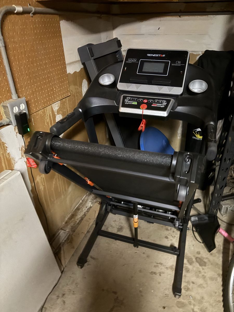 Renestar foldable treadmill with auto incline