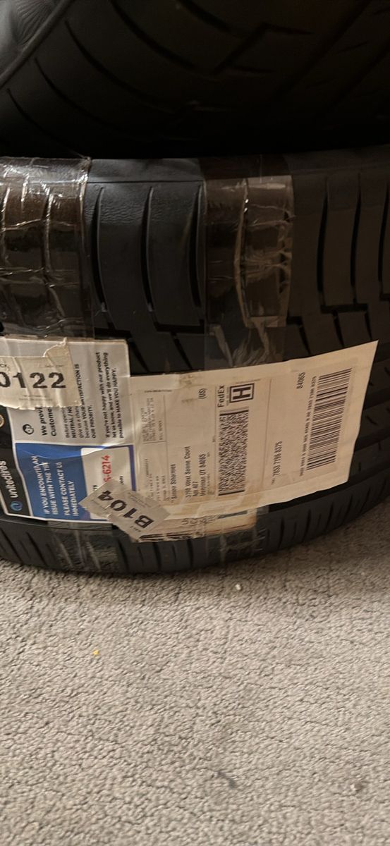 Tire 315 30 r 22 y xl