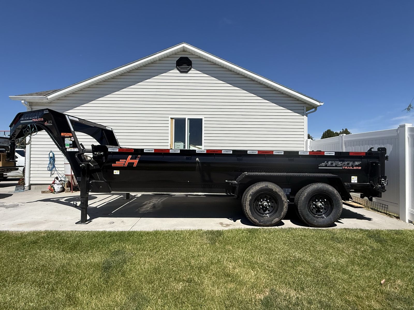 Dump trailer