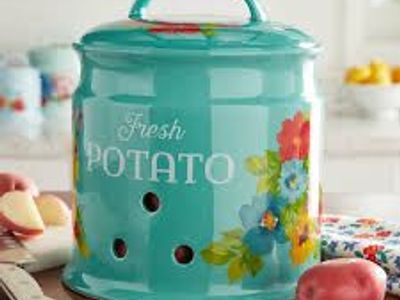 Pioneer Woman Garage Sale Items