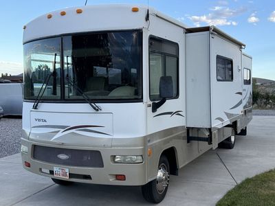 2008 Winnebago Vista 32K