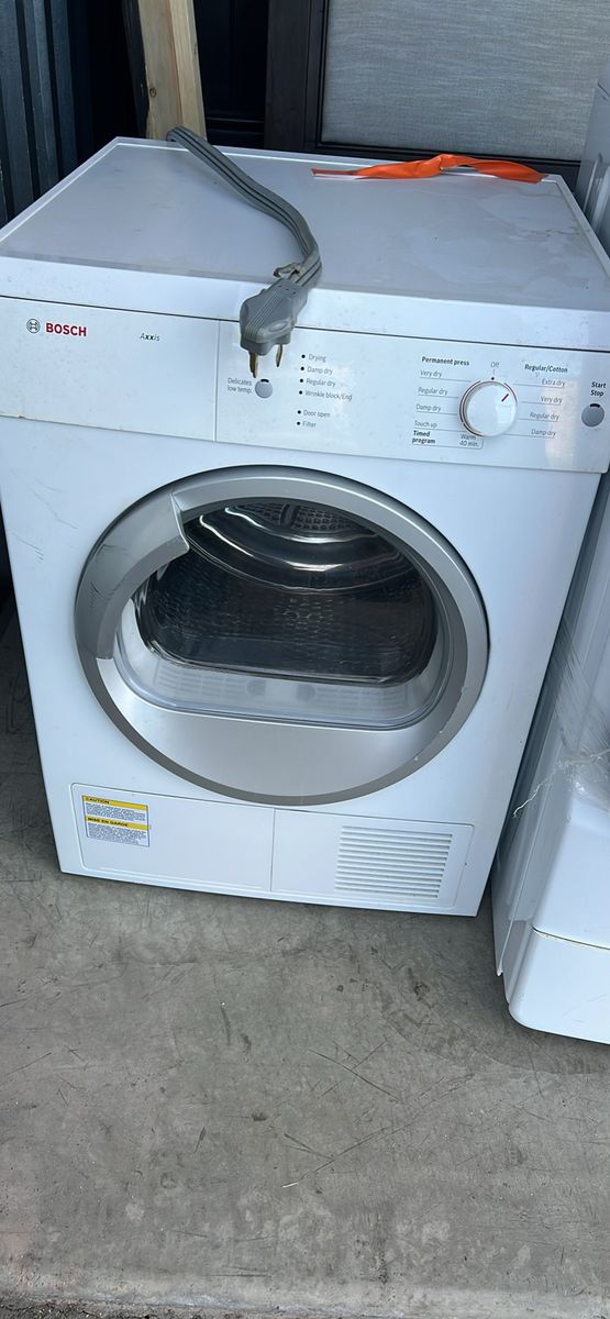 Bosch Axxis Dryer Compact Front Load Electric White, Excellent Condition