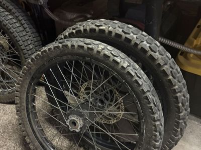 surron light bee wheels