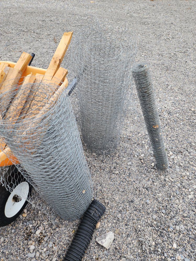 Chicken Wire Mesh Rolls 3x60+ ft, used
