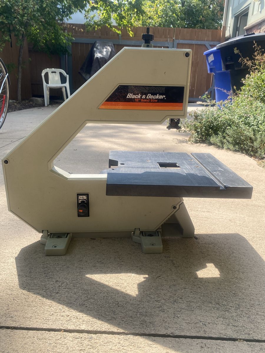 Black & Decker 12" Electric Benchtop Band Saw