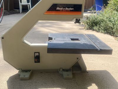 Black & Decker 12" Electric Benchtop Band Saw