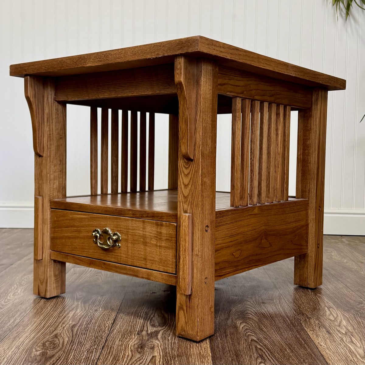 Quarter Sawn Oak Mission Hekman End Table
