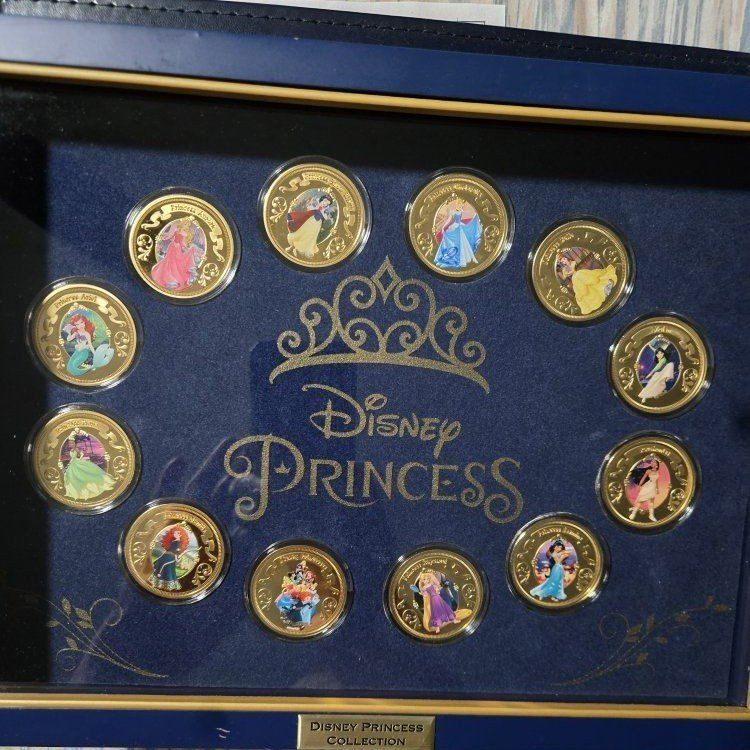 12 24k Gold Plated Disney Princess Set