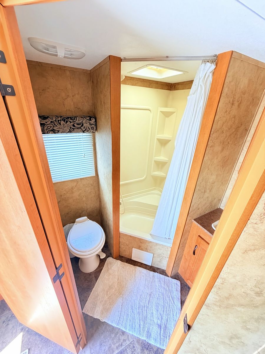 Main image 13