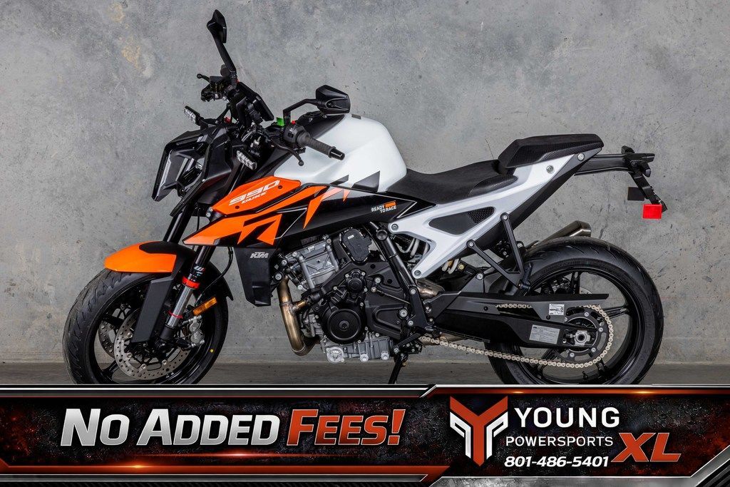 2027 KTM 990 Duke