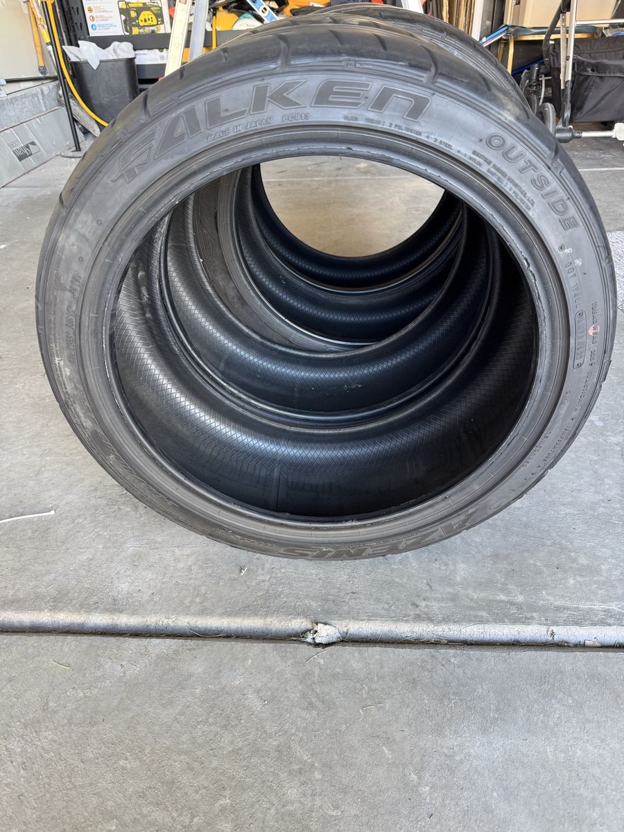 Falken Azenis RT615K+ 235/40 R18 