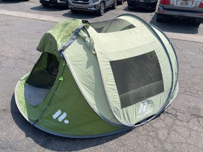 MAXKARE Green Pop-Up Camping Tent - Easy Setup for Outdoor Adventures