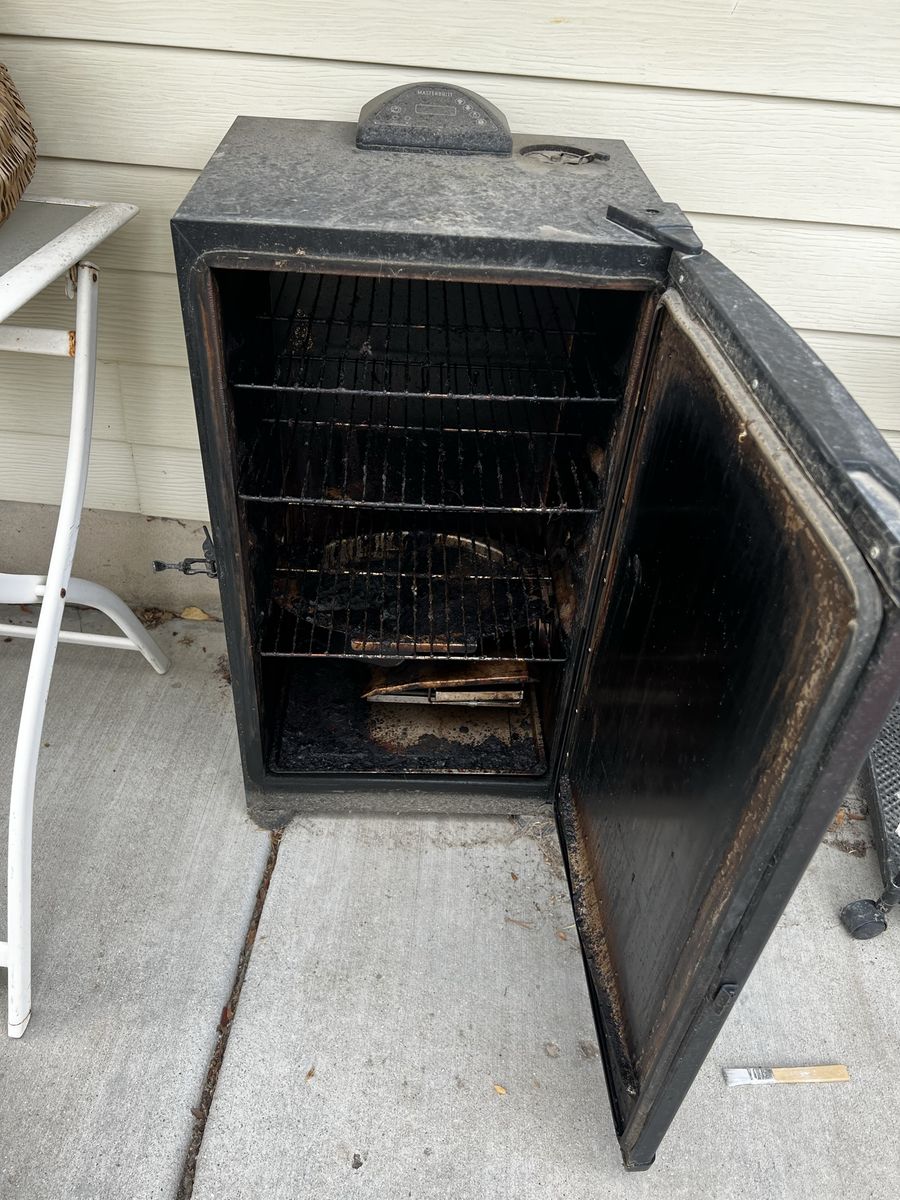 Master built electric smoker