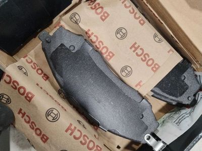 Bosch BC830 QuietCast Premium Ceramic Disc Front Brake Pad Set
